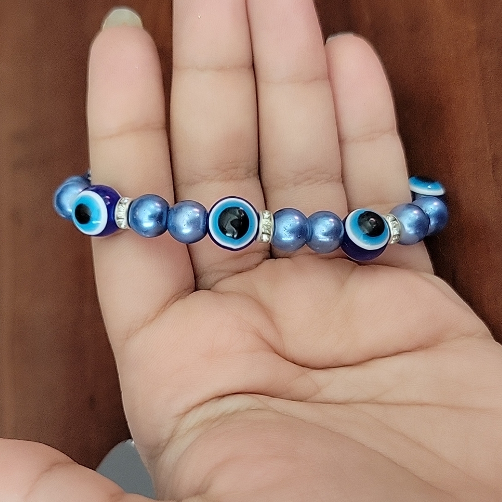 Blue Evil Eye Bracelet - Picture 1 of 8